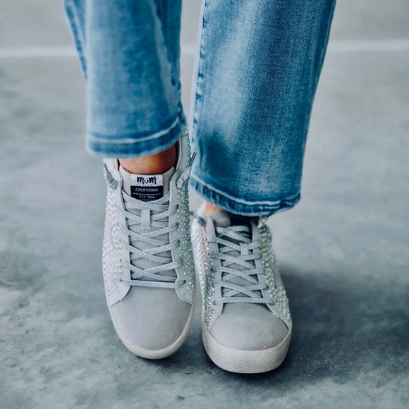 MiiM Rhinestone Sneakers Size 8.5 Gray White Lace Up Low Top Sparkle NEW - Picture 2 of 13